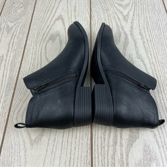 Sun + Stone Women's Cadee Ankle Booties 6.5 Black Faux Leather $50 - Picture 5 of 10